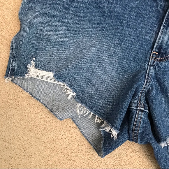 Hollister Distressed Denim Shorty Shorts Womens Size 17 Waist 33 Low Rise Frayed - Picture 10 of 11